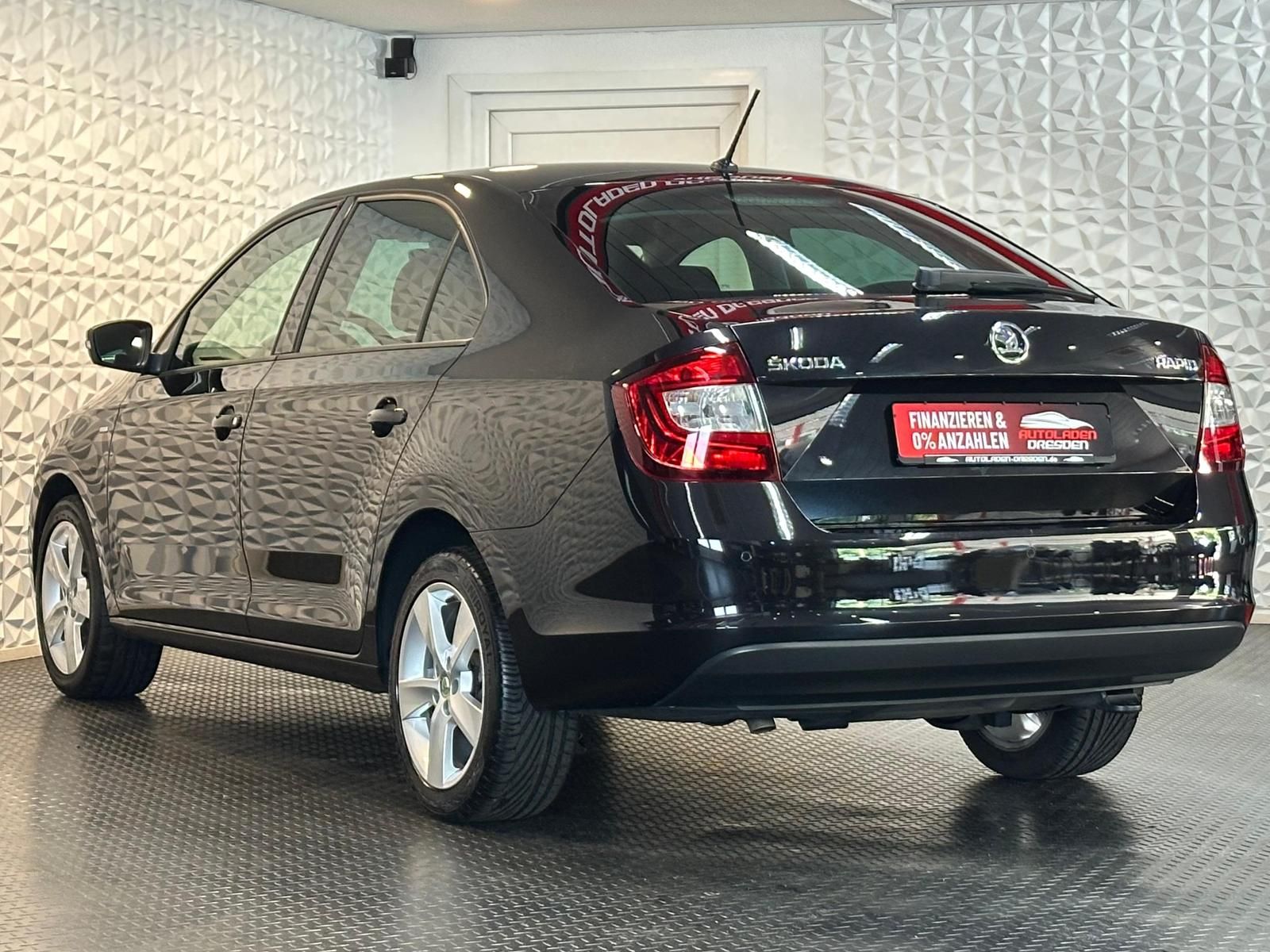 SKODA Rapid 1.0TSI CLEVER* BIXEN#TEMPO#PDC#KLIMA#SHZ - Image 5