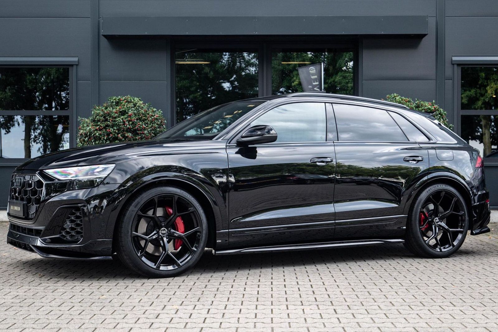 Audi Q8 60 TFSI e Competition 490pk, Carbon, Full-opt imagem 2