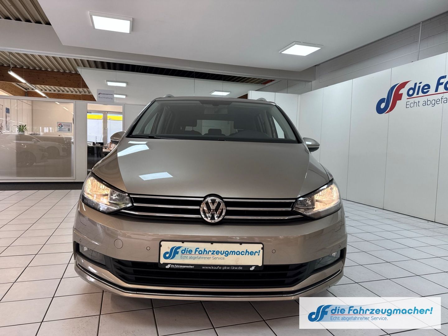 Fahrzeugabbildung Volkswagen Touran Join Start-Stopp StandHZG AHK-klappbar Na