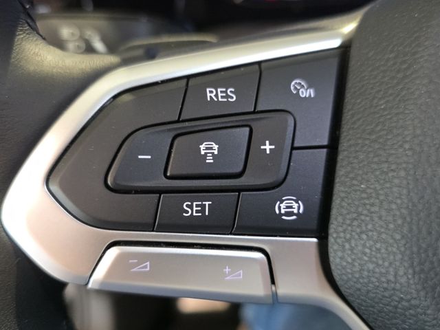 Golf VIII Active 1.5 eTSI DSG*AHK*MATRIX*
