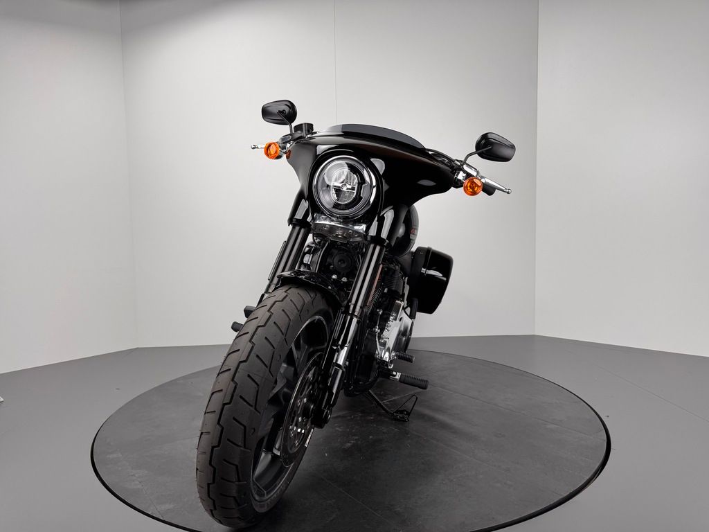 Fahrzeugabbildung Harley-Davidson SPORT GLIDE *NEUWERTIG