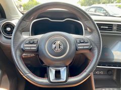 Fahrzeugabbildung MG ZS ICE 1.5 Luxury KLIMA ALU ALLWETTER SHZ KAMERA