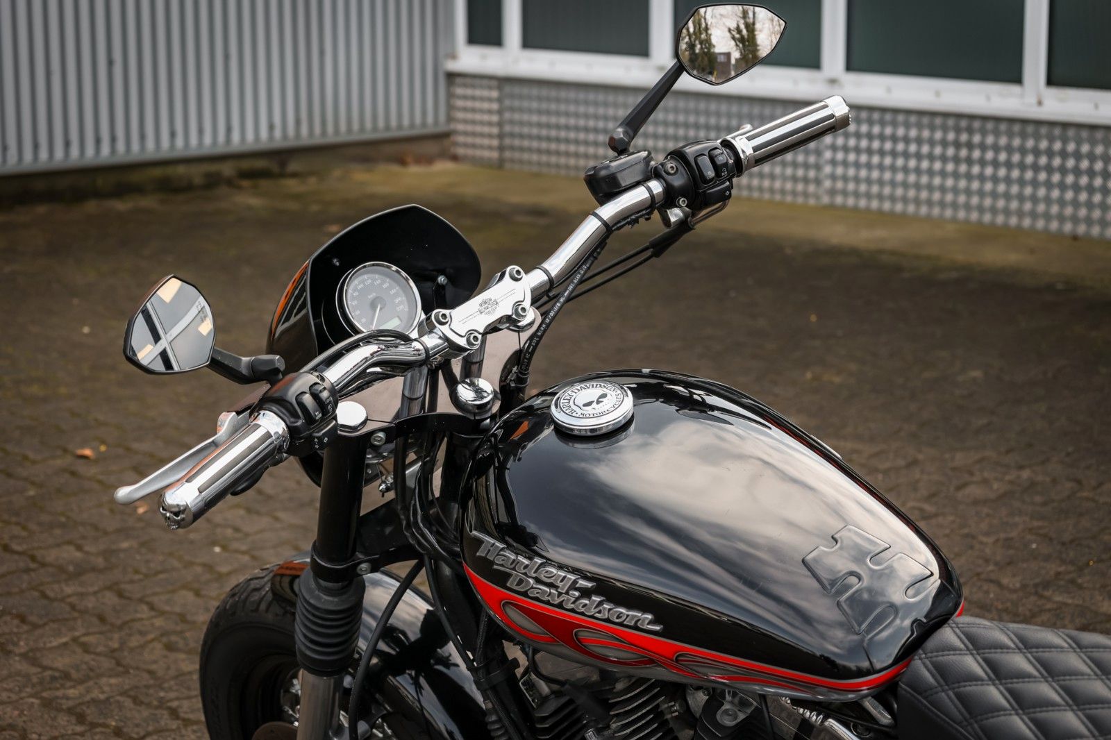 Fahrzeugabbildung Harley-Davidson XL1200L Cafe Racer Umbau -BSL 200er  Heckumbau--