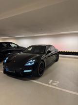 Porsche Panamera 4S E-Hybrid Executive - Porsche Panamera Executive mit Hybrid-Antrieb (Benzin/Elektro)