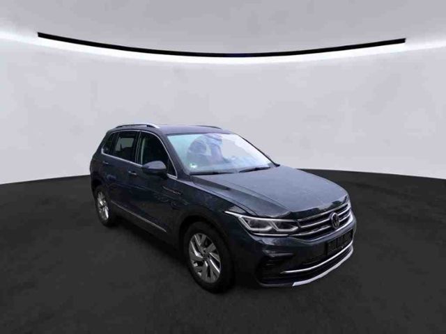Tiguan 2.0 TDI DSG ELEGANCE 4MOTION AHK+HEAD-UP+