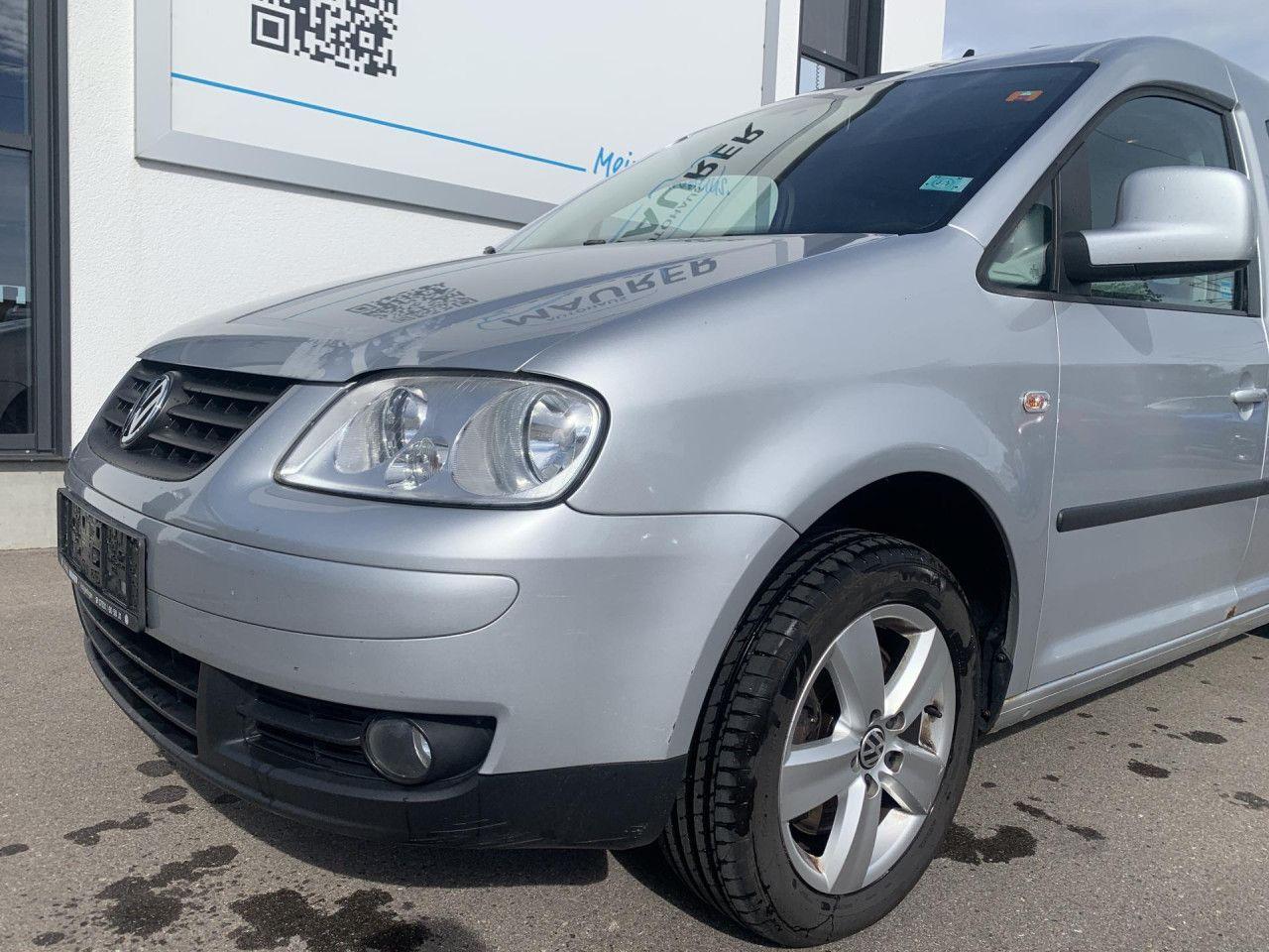 Volkswagen Caddy Maxi 2,0 TDI DPF Navi PDC 7-Sitzer