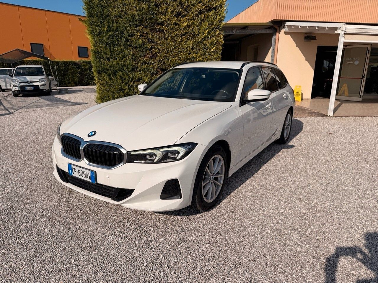 BMW Bmw 316 d Touring 316d mhev 48V auto 2.0d 122 cv imagem 2