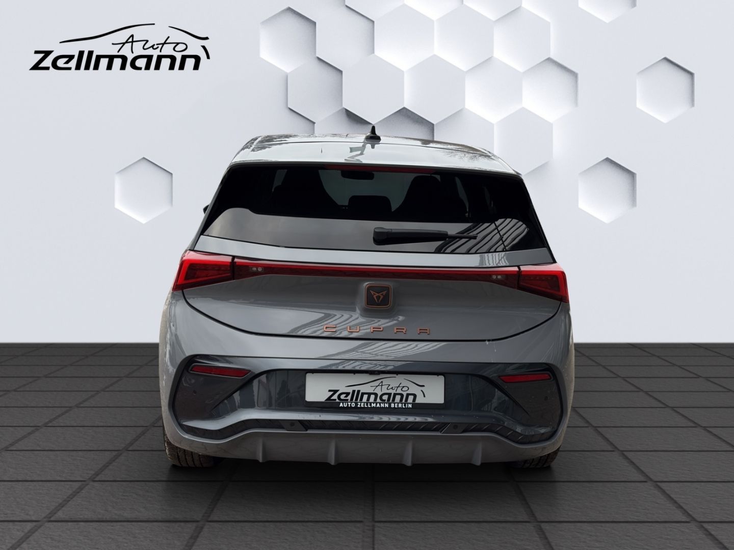 Born 150kW LED ACC 360°Kamera ParkLenkAssist Sit