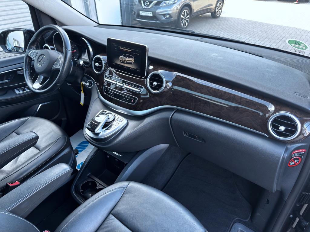 Mercedes-Benz V 250