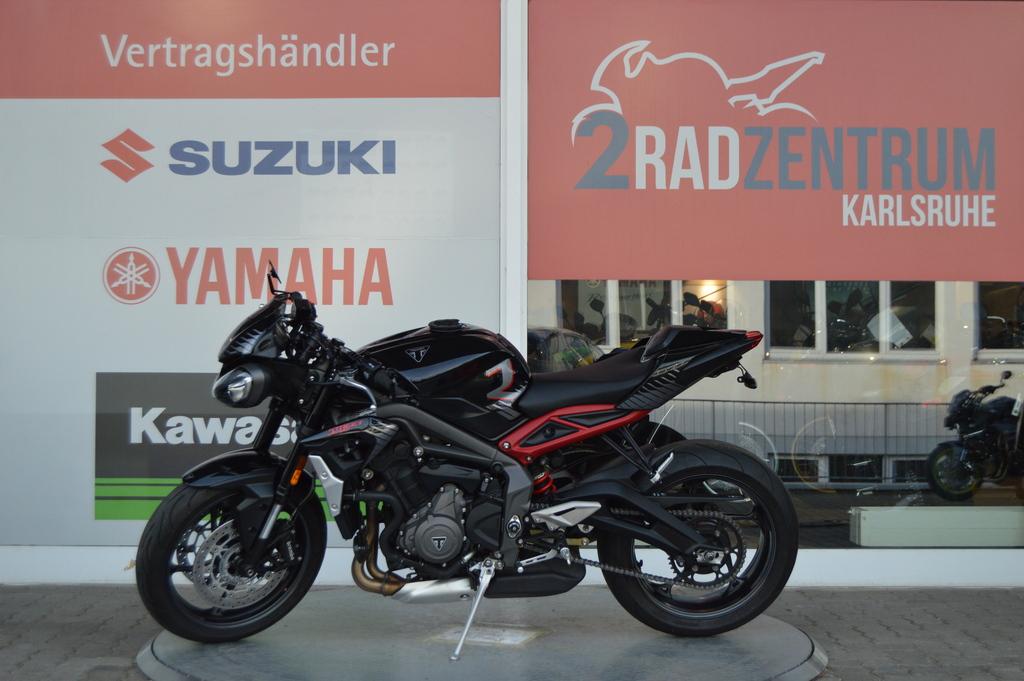Triumph STREET TRIPLE R 