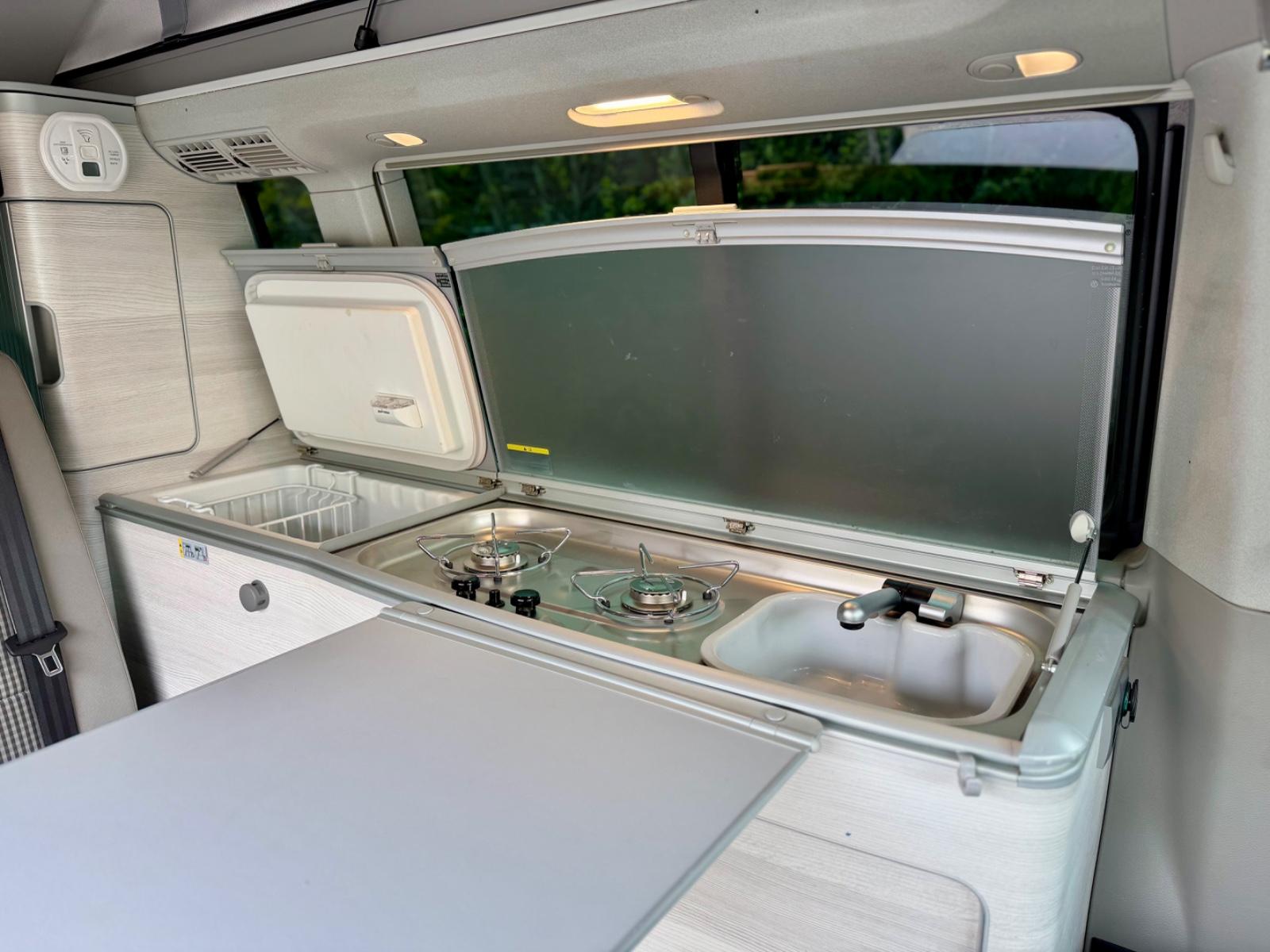 Volkswagen T6 California Coast +1.HAND+ACC+LED+MARKIESE+
