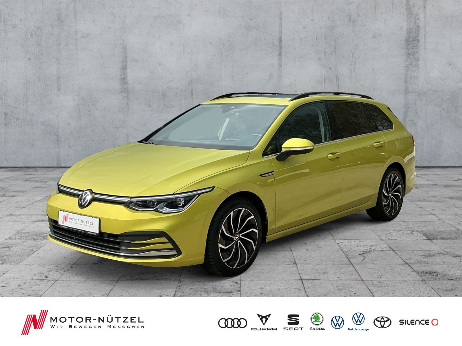 Volkswagen Golf VIII Variant 2.0 TDI DSG STYLE AHK+PANO+HuD