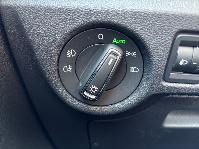 Fahrzeugabbildung SKODA Kamiq 1.0 TSI DSG Selection ACC+AHK+NAVI+SHZ+GRA
