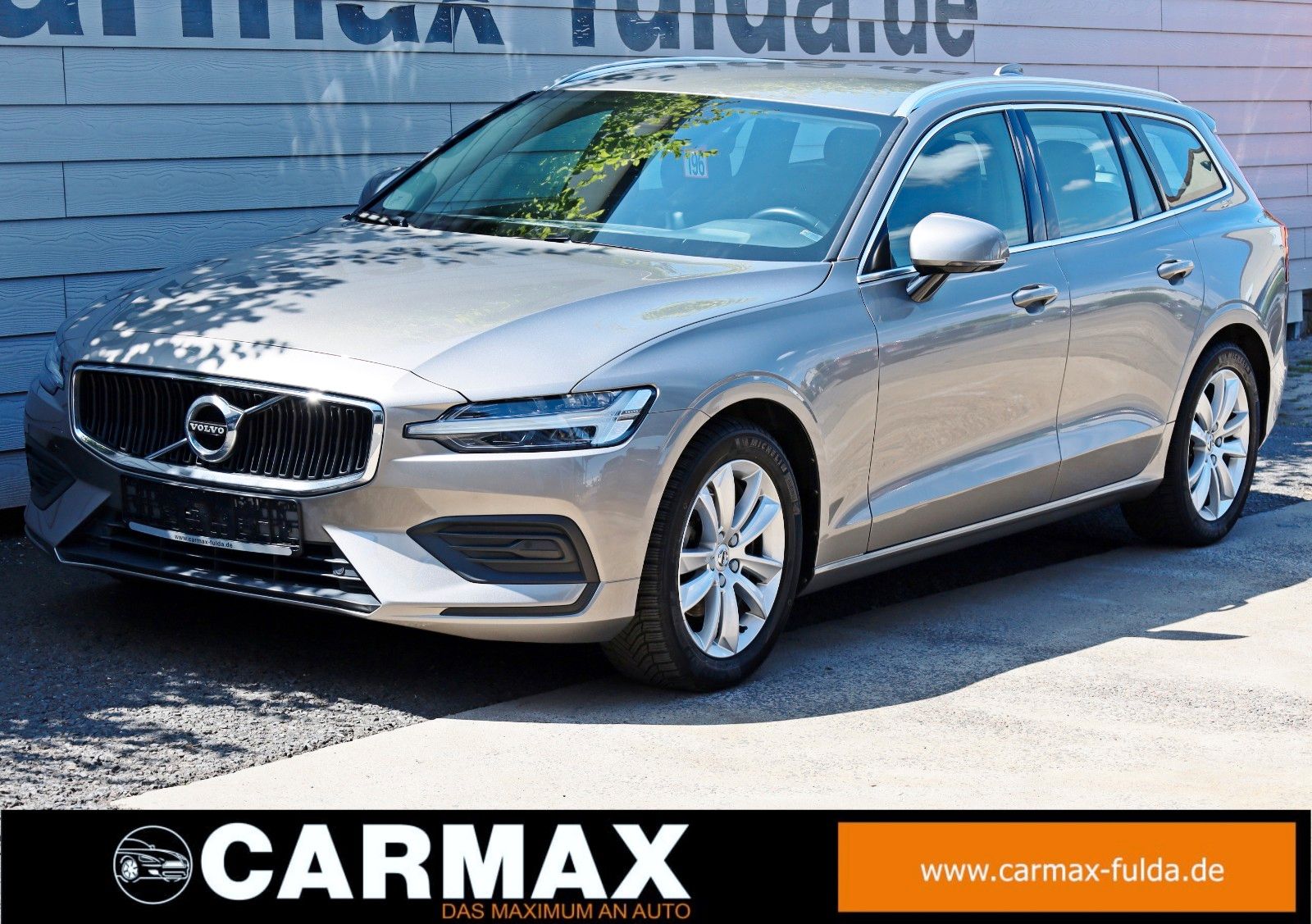 Fahrzeugabbildung Volvo V60 Kombi Momentum Pro T.Leder,Navi,LED,AppleCar