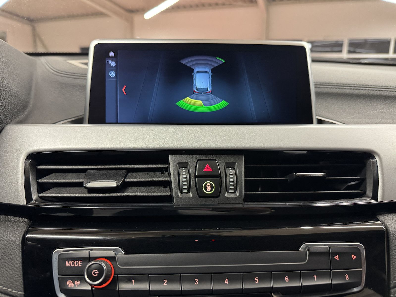 Fahrzeugabbildung BMW X2 xDrive 20i /LED/Navi/Ahk/VZE/Park-Ass