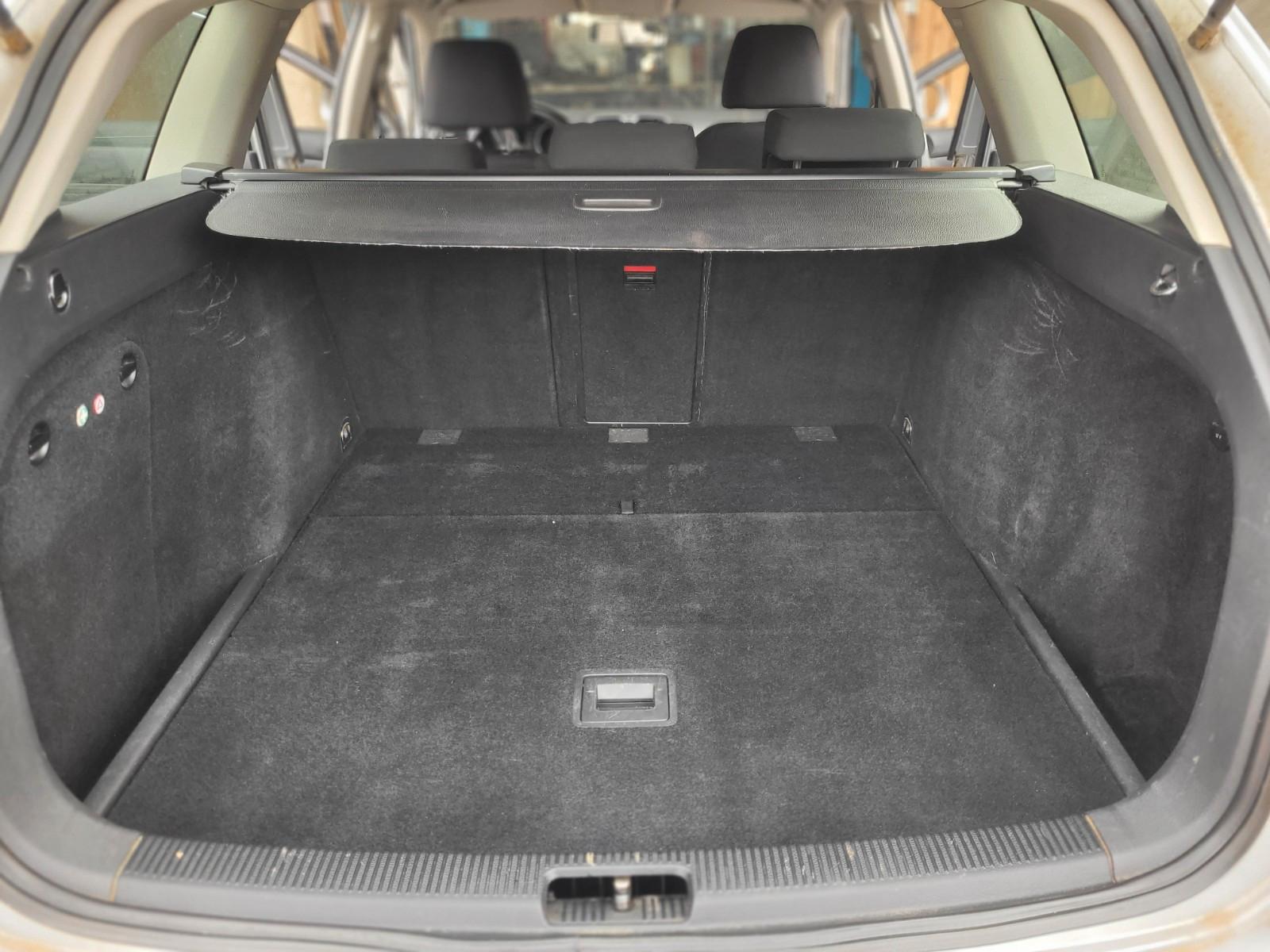 Volkswagen Golf 2011 — photo 17