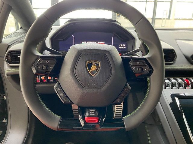 Fahrzeugabbildung Lamborghini Huracán EVO Spider*LIFT*DAB*PDC*CAM*MIETKAUF
