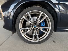 BMW X6 M50 D 22"/Skylounge/B&W/VOLL!!!