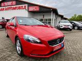Volvo V40 You! 1.6 Bi Xenon Panorama Klimaautomatik - gebrauchte Volvo V40 aus dem Jahr 2014