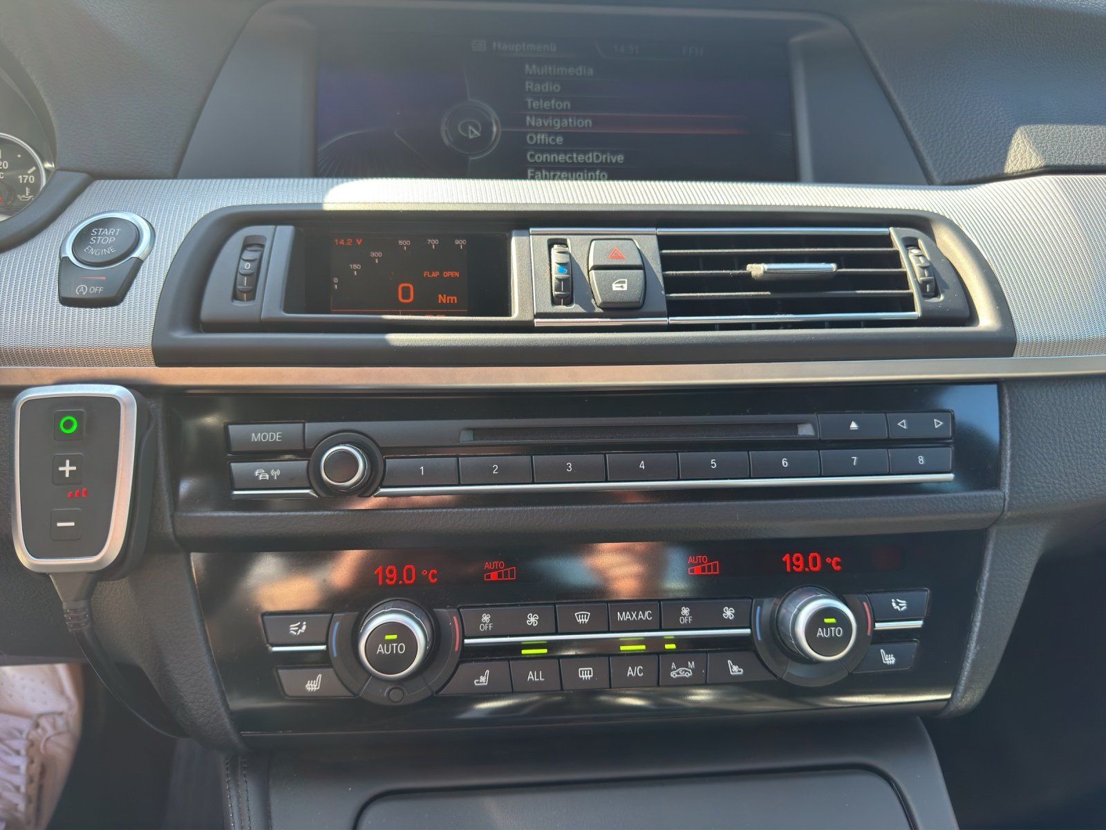 Fahrzeugabbildung BMW M5 4.4 V8 1. HAND/KW-Fahrwerk/Eventuri-Ansaugung