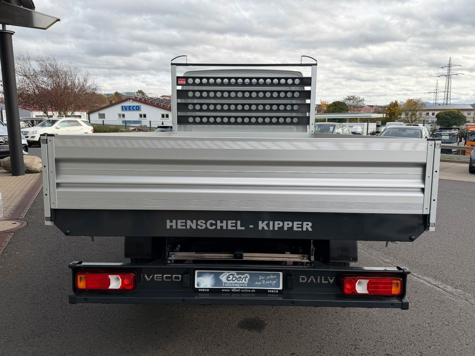 Fahrzeugabbildung Iveco Daily 35S14 A8*R3.450mm*Automatik*Kamera*2Sitze*