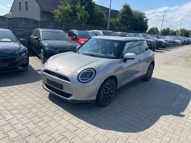 MINI Cooper E E Essential Trim