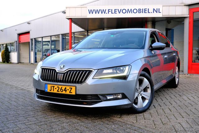 Skoda Superb 1.6 TDI Ambition Business Aut. Xenon|1e E