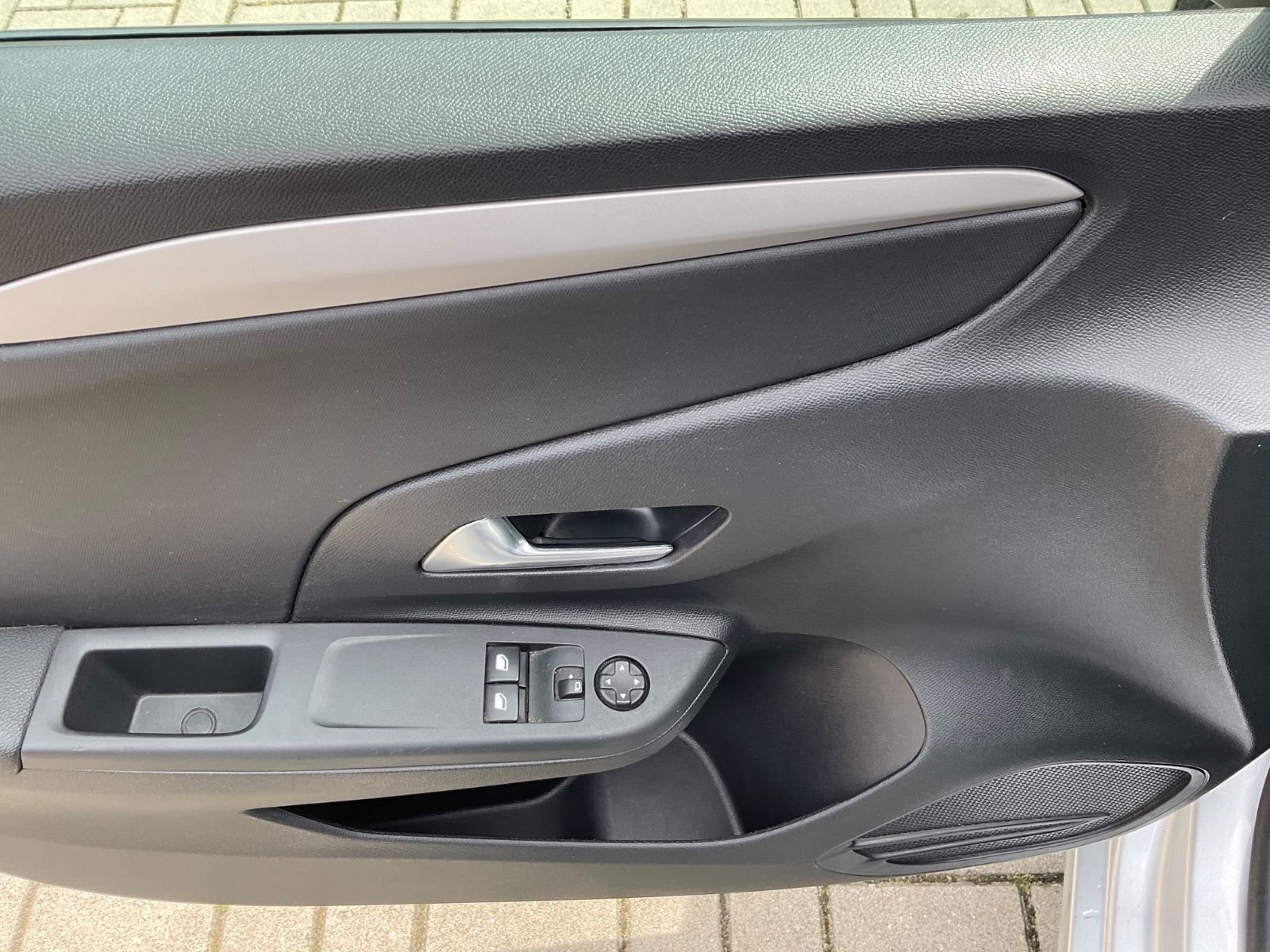 Fahrzeugabbildung Opel Corsa 100KW Edition,Carplay,Sitzheizung,Alufelge