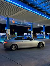 BMW e92 320i - BMW 320 aus 2008: Coupé