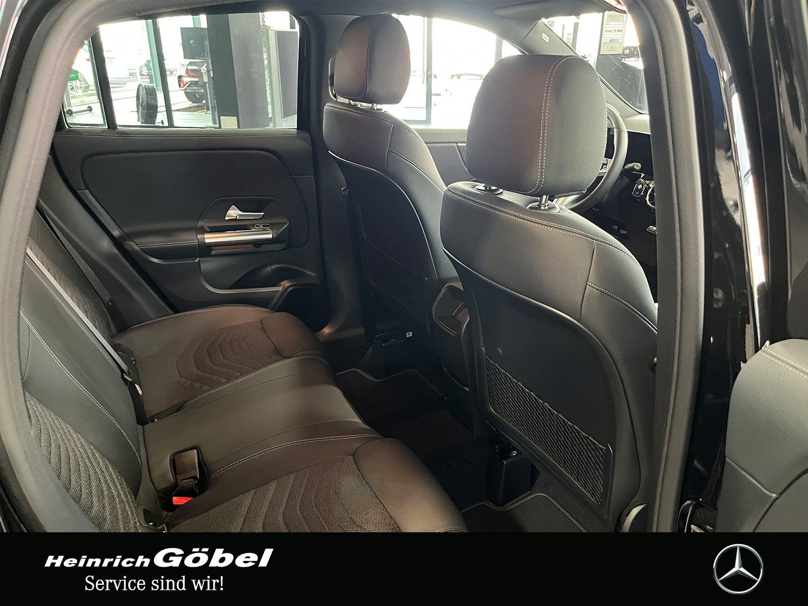 Fahrzeugabbildung Mercedes-Benz GLA 220 4M Progressive TOTWINKEL+MEMORY+19"+360°