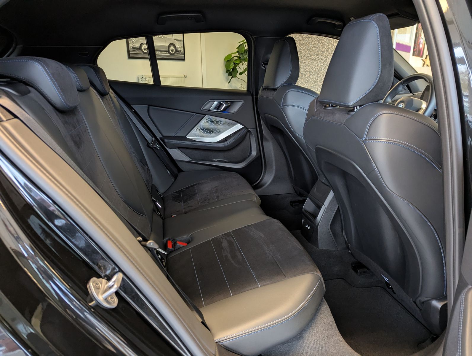 BMW 120 i M-Sport LED-Adaptiv AHK Kamera 18" - Image 15