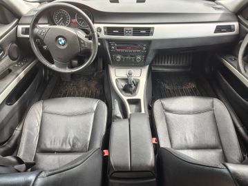 BMW 320 - 12