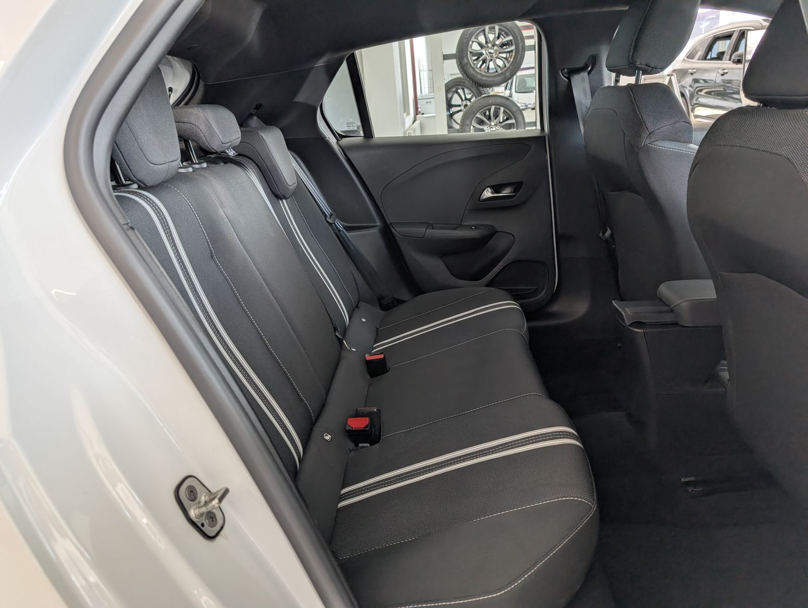 OPEL Corsa 1.2 Turbo GS LED Kamera Klima – Bild 11