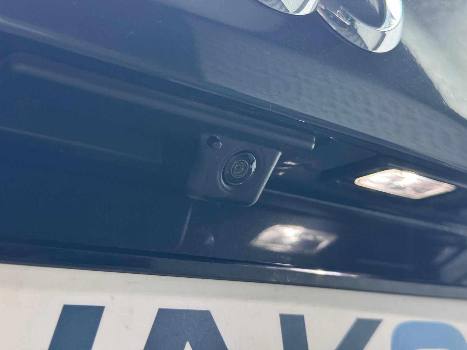 Fahrzeugabbildung Audi 40 TDI S-LINE MATRIX/ACC/KEYL/PANO/VIRTUAL/R-CAM