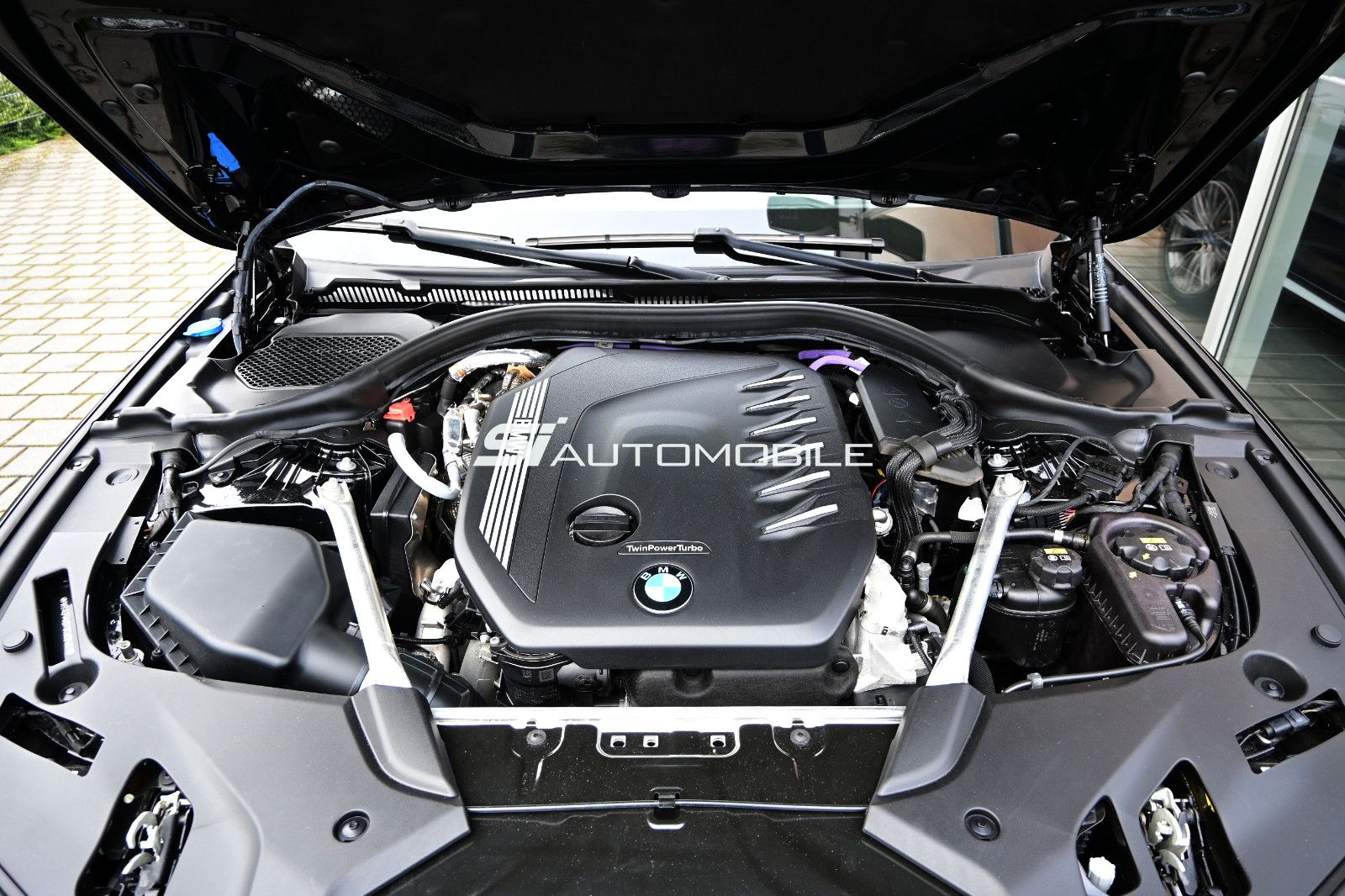 Fahrzeugabbildung BMW 530d xDr. °ADAPTIVE DRIVE°B&W°360°-KAMERA°LASER°