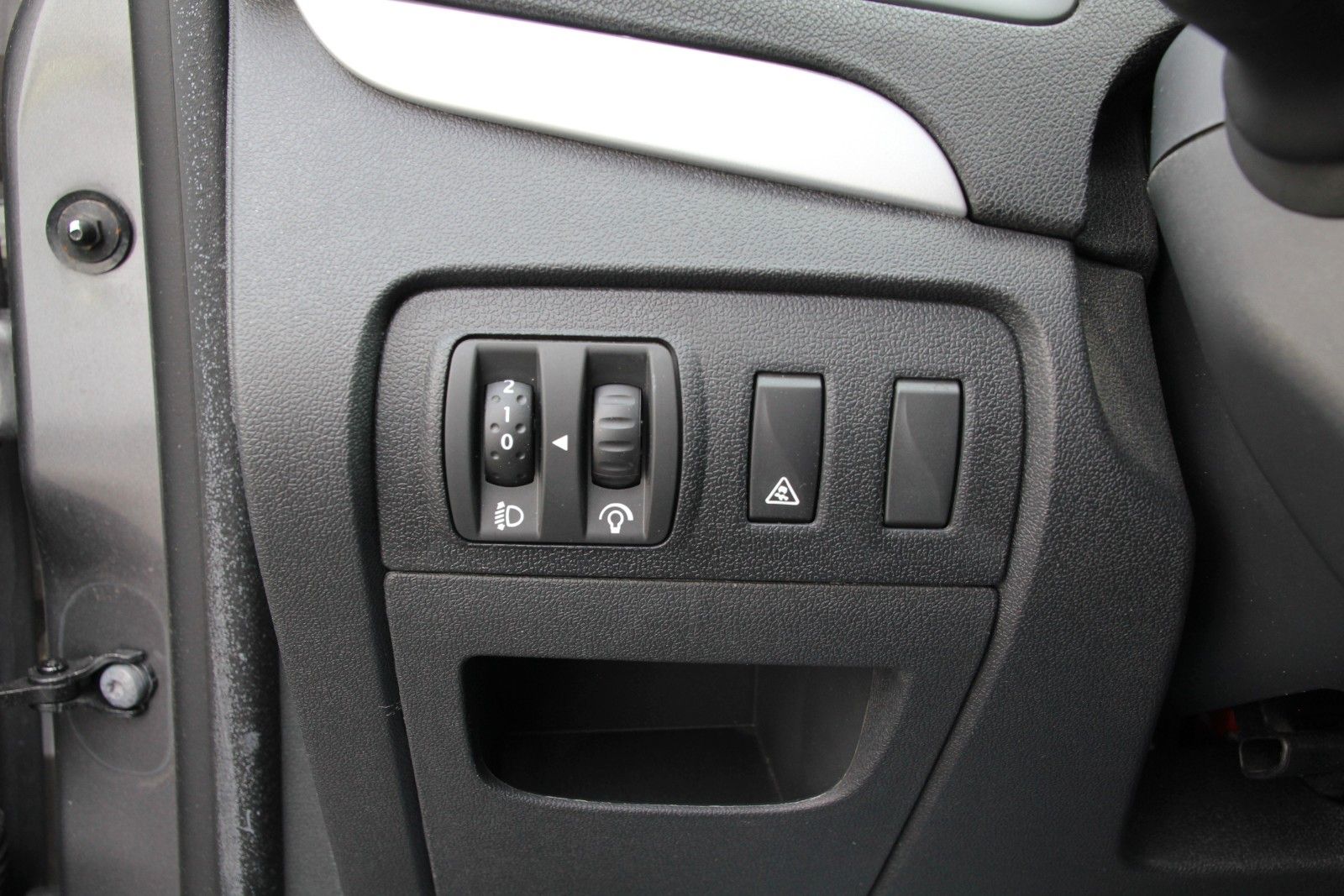 Fahrzeugabbildung Renault Scenic III TomTom Edition