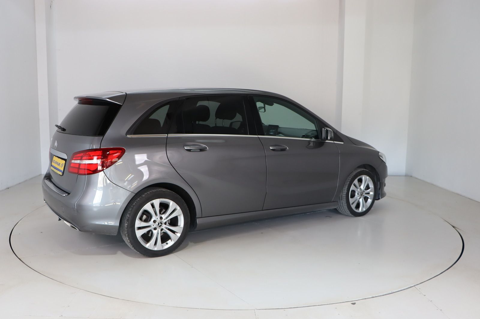 Fahrzeugabbildung Mercedes-Benz B 180 d * LED * Navigation