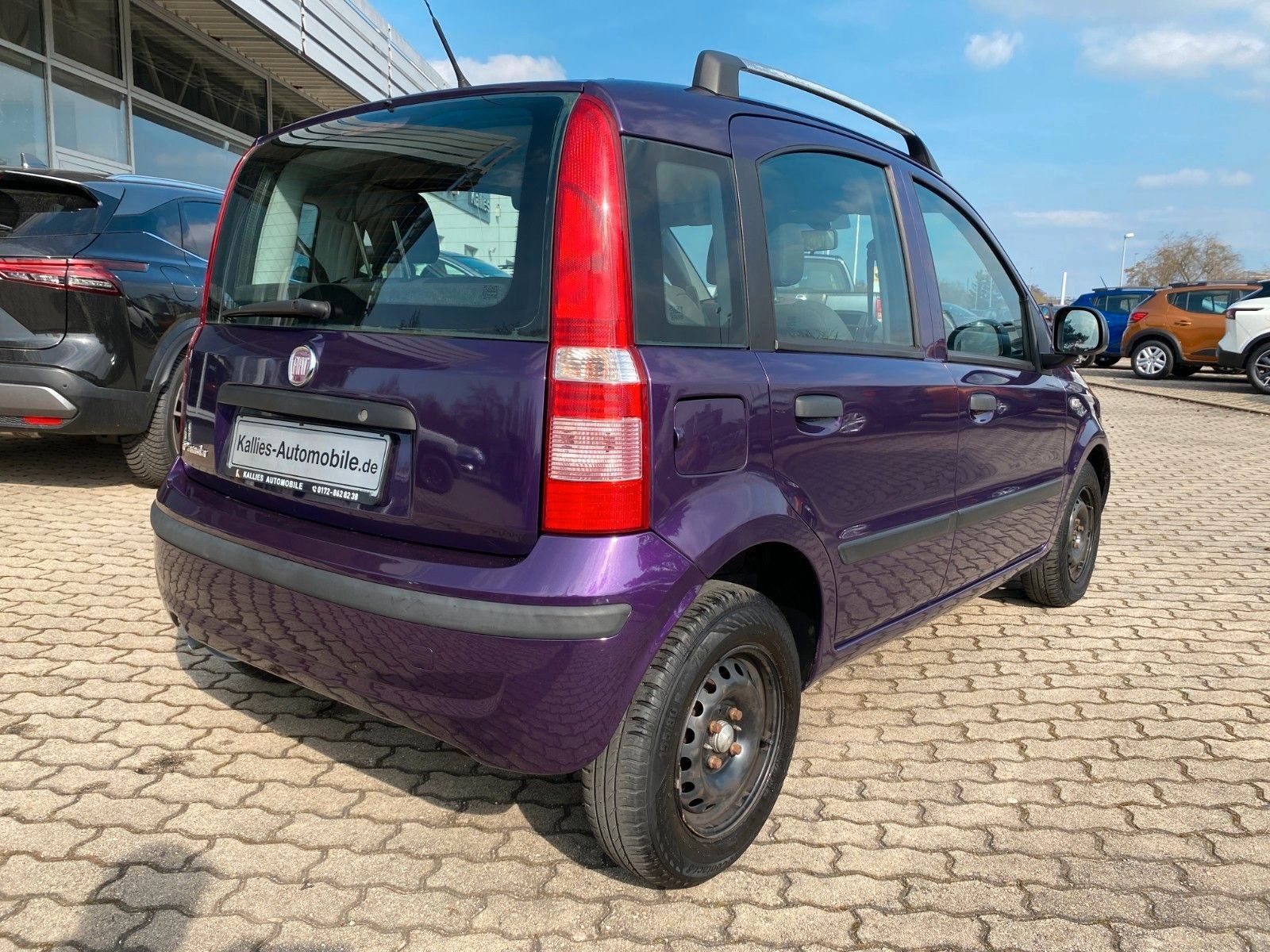 Fahrzeugabbildung Fiat Panda 1.2 8V Dynamic RADIO+KLIMA+2 VORB+TÜV-NEU