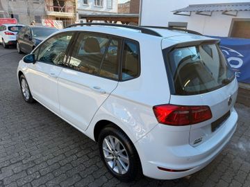 Volkswagen Golf - 5