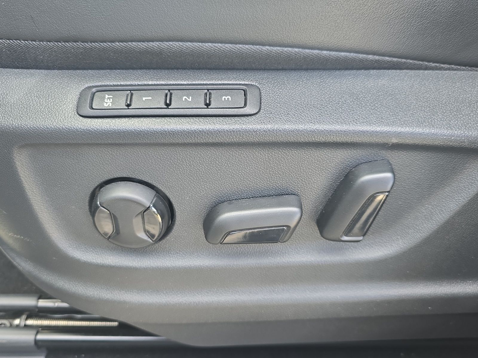 Fahrzeugabbildung SKODA Kodiaq RS 4x4 DSG AHZ Matrix RFK SH VC