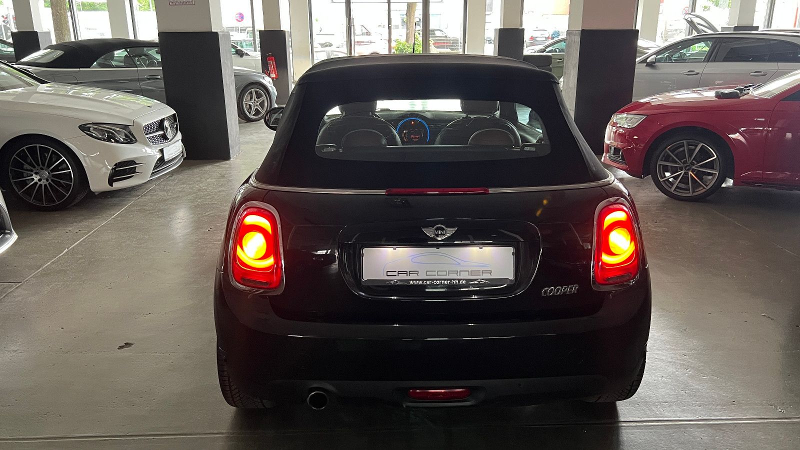 Fahrzeugabbildung MINI Cooper CABRIO AUTOMATIK NAVI LED LEDER CHESTER
