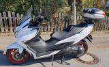 Suzuki Burgman AN 400