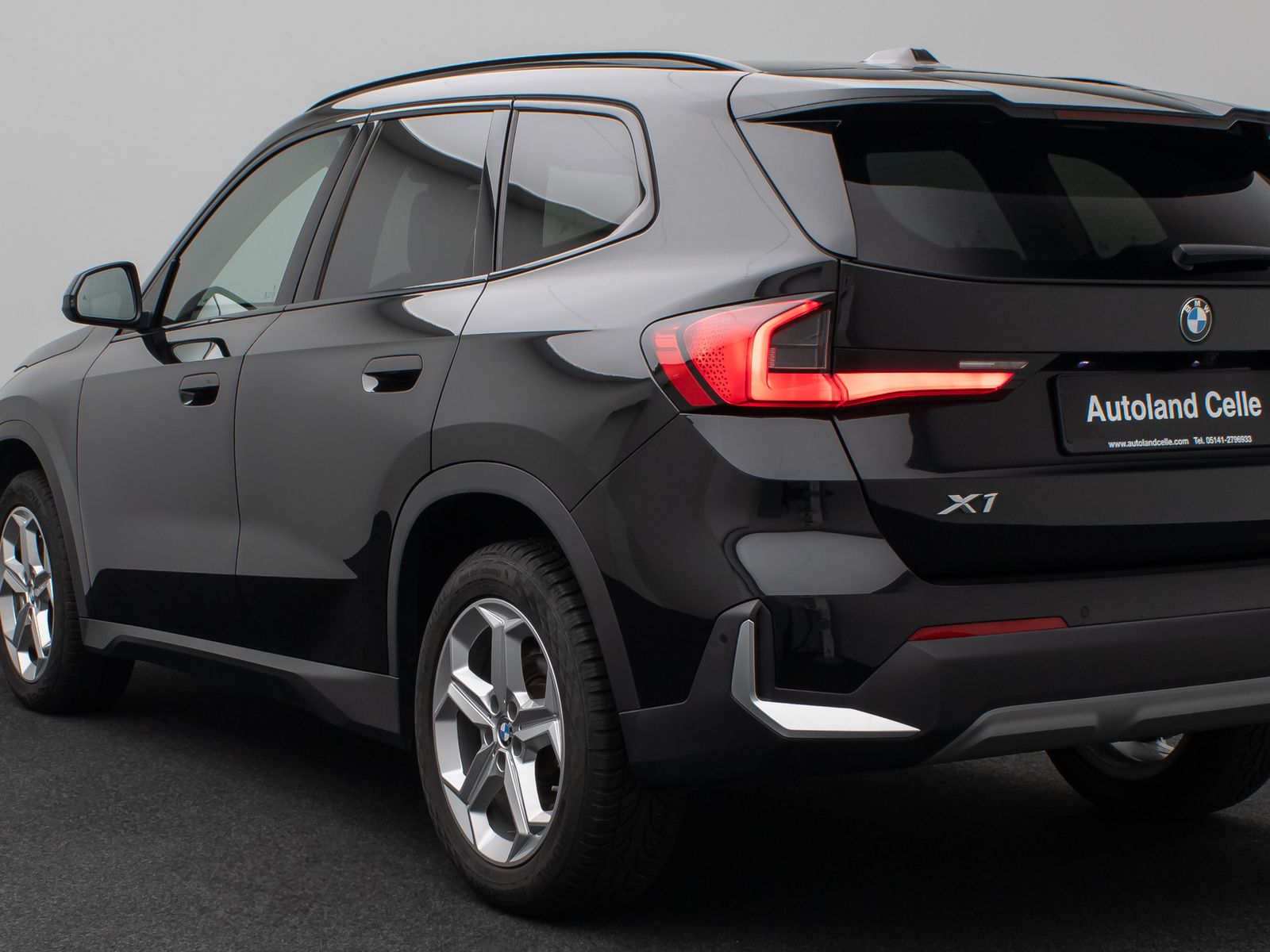 Fahrzeugabbildung BMW X1 sD20i Kamera DAB Sport Komfort AHK 18Zoll