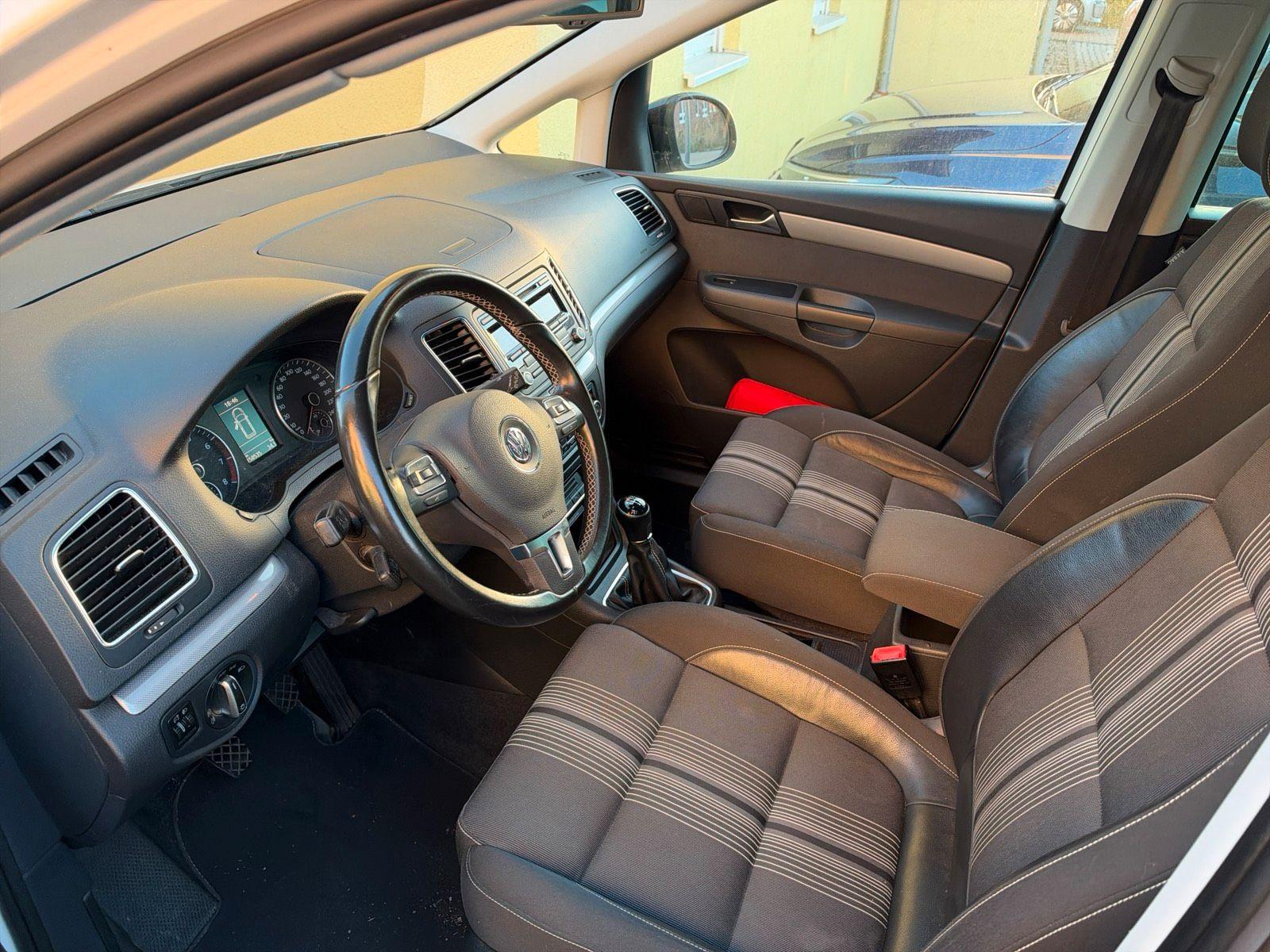 Volkswagen Sharan 2012 — photo 5