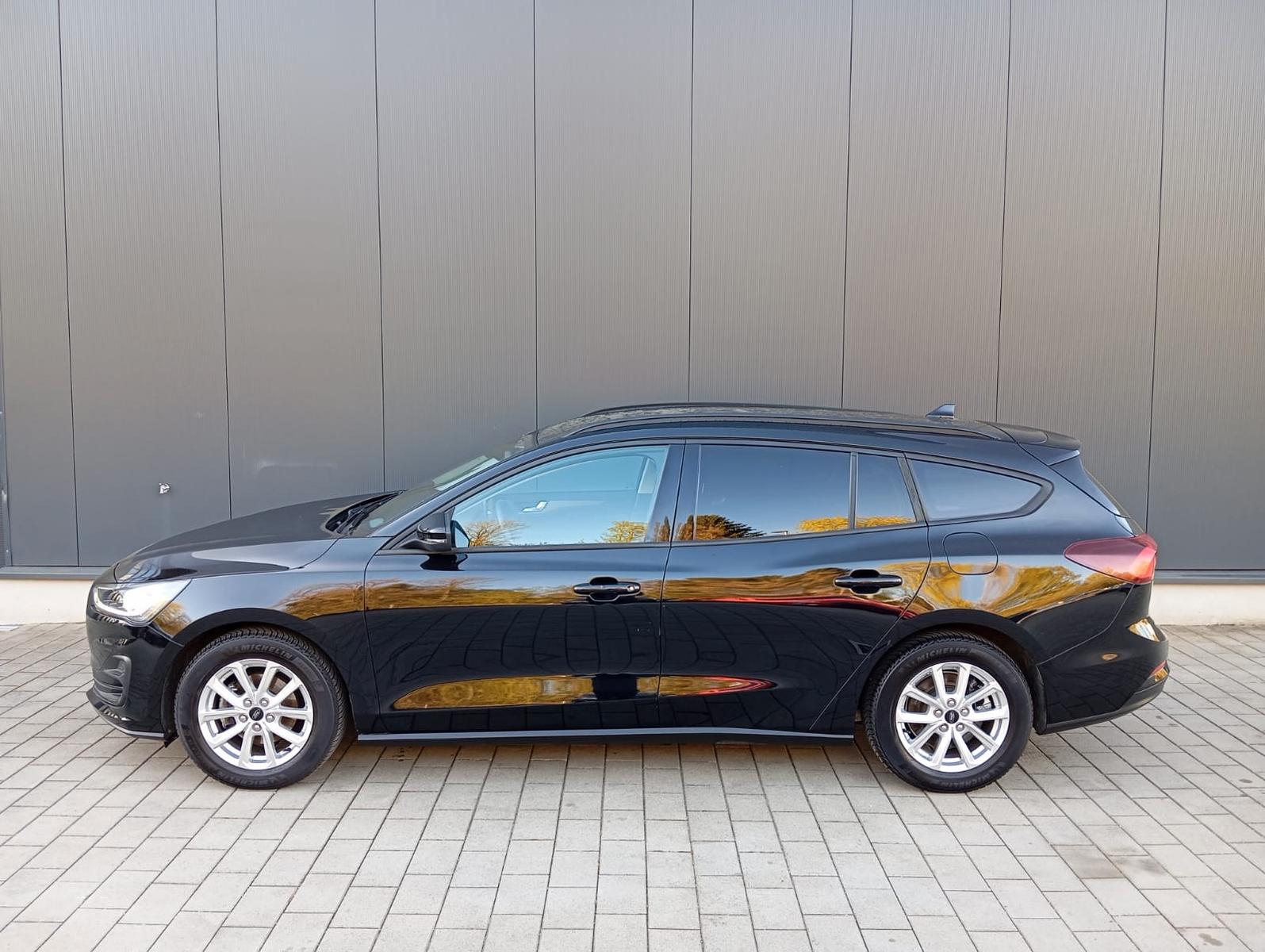 Ford Focus Turnier Cool & Connect*1HAND*