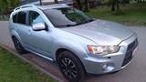 Mitsubishi Outlander 2.4 MIVEC Instyle 4WD CVT Instyle - gebrauchte Mitsubishi Outlander aus dem Jahr 2010