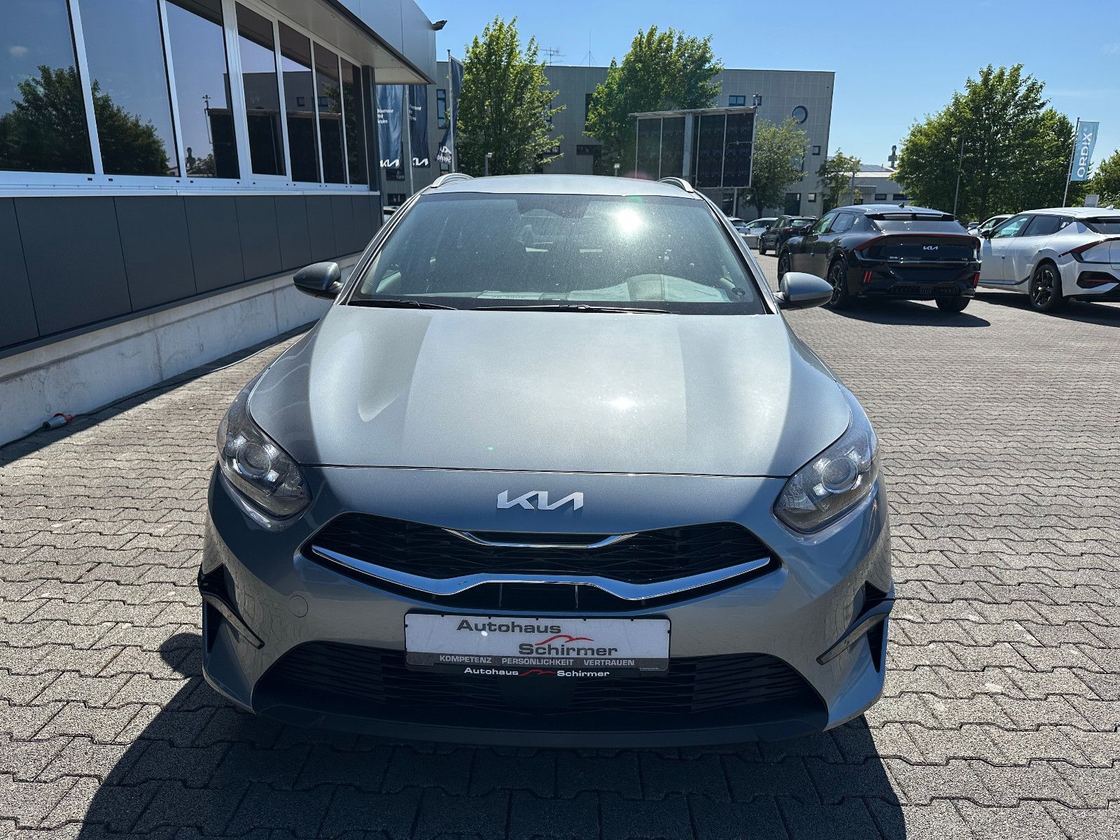 Fahrzeugabbildung Kia Ceed Sportswagon 1.5T 140PS DCT7 VISION KOMF+