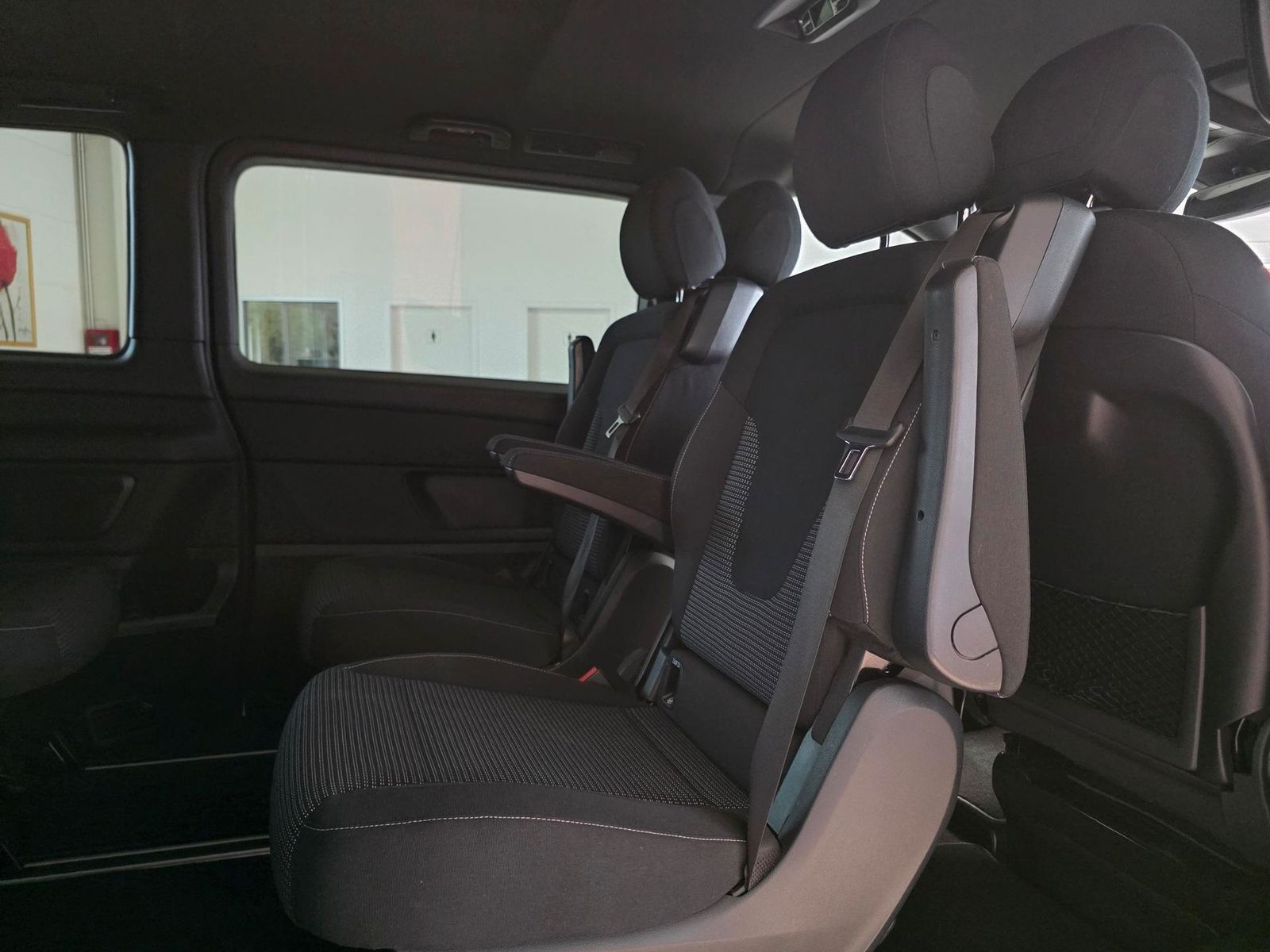 Fahrzeugabbildung Mercedes-Benz V 220d Edition lang /LED/Navi/Cam/Totwink./Ahk