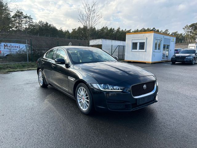 Jaguar XE E-Performance 163PS R-Sport Automatik/Kamera