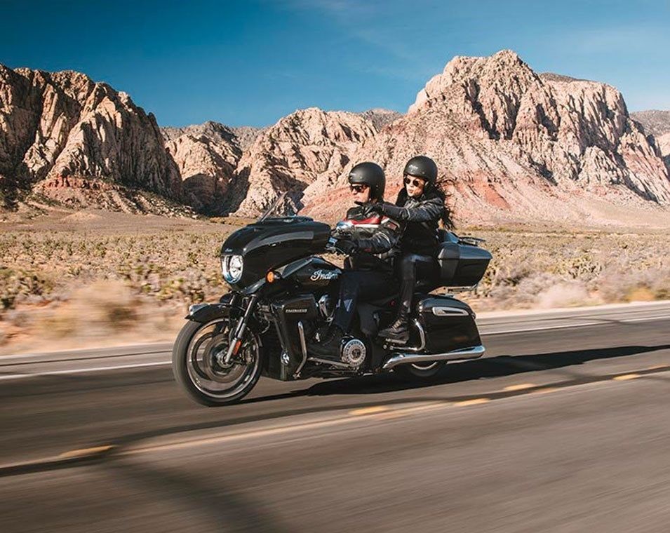 Fahrzeugabbildung Indian Roadmaster Powerplus Dark Horse with 112